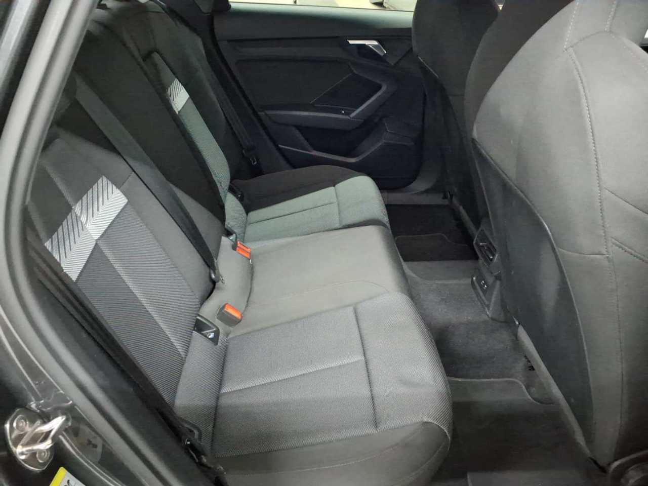 Audi A3 45 TFSIe Sportback S tronic S line 14