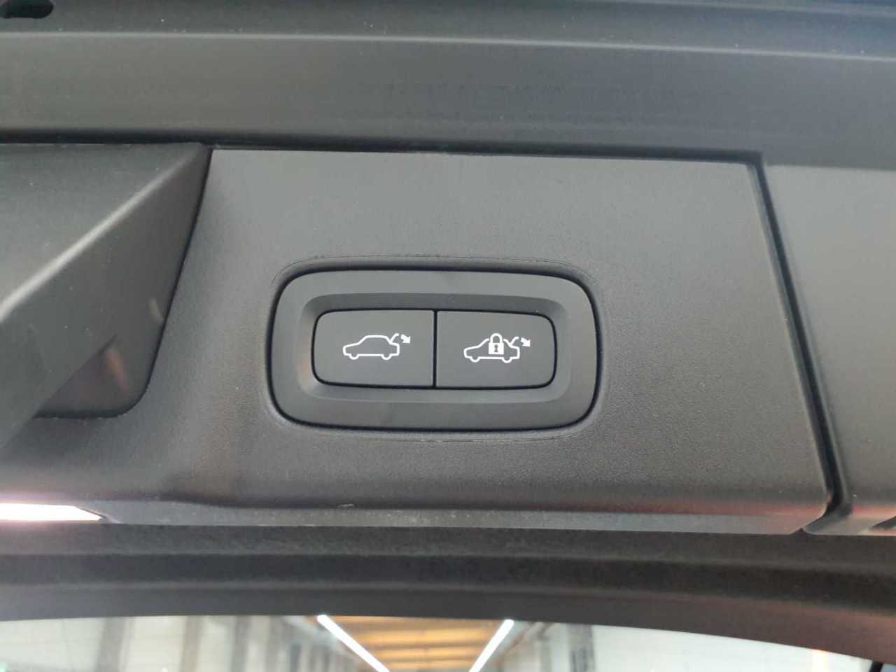 Volvo V90 B4 D Ultimate Dark 17