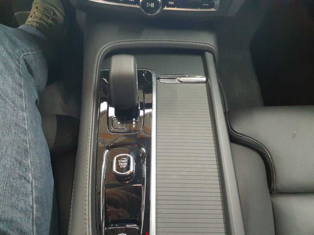 Volvo V90 B4 D Ultimate Dark 10