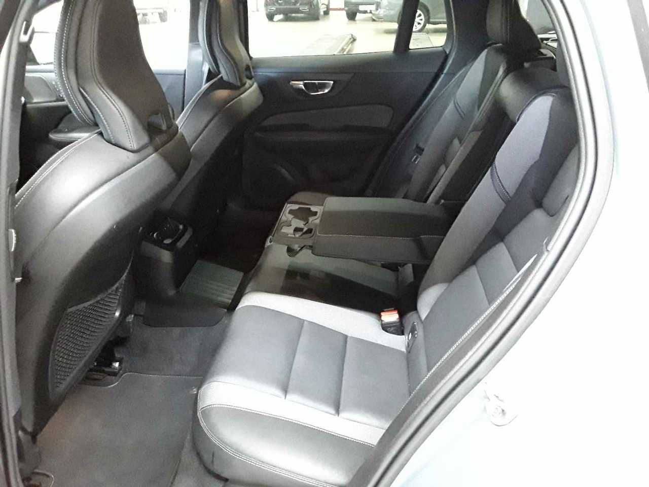 Volvo V60 T6 AWD Recharge Geartronic RDesign 13