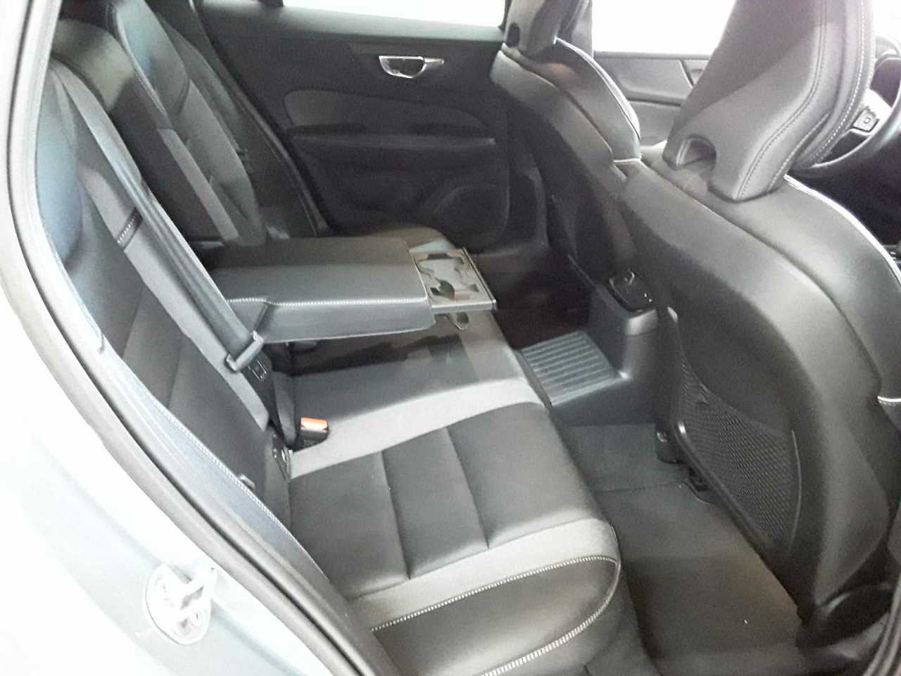 Volvo V60 T6 AWD Recharge Geartronic RDesign 14