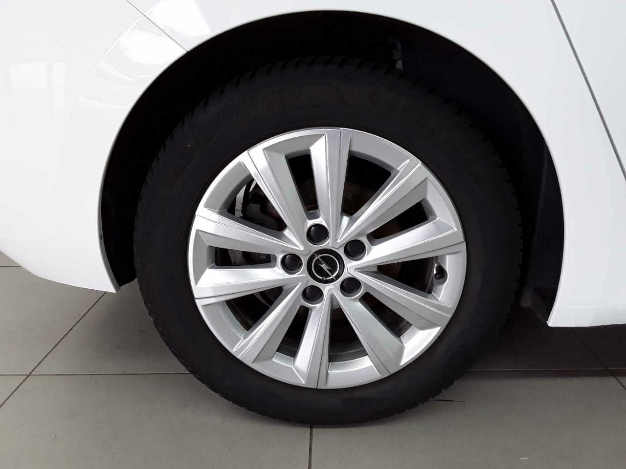 Opel Astra 1.2 Turbo Elegance 18