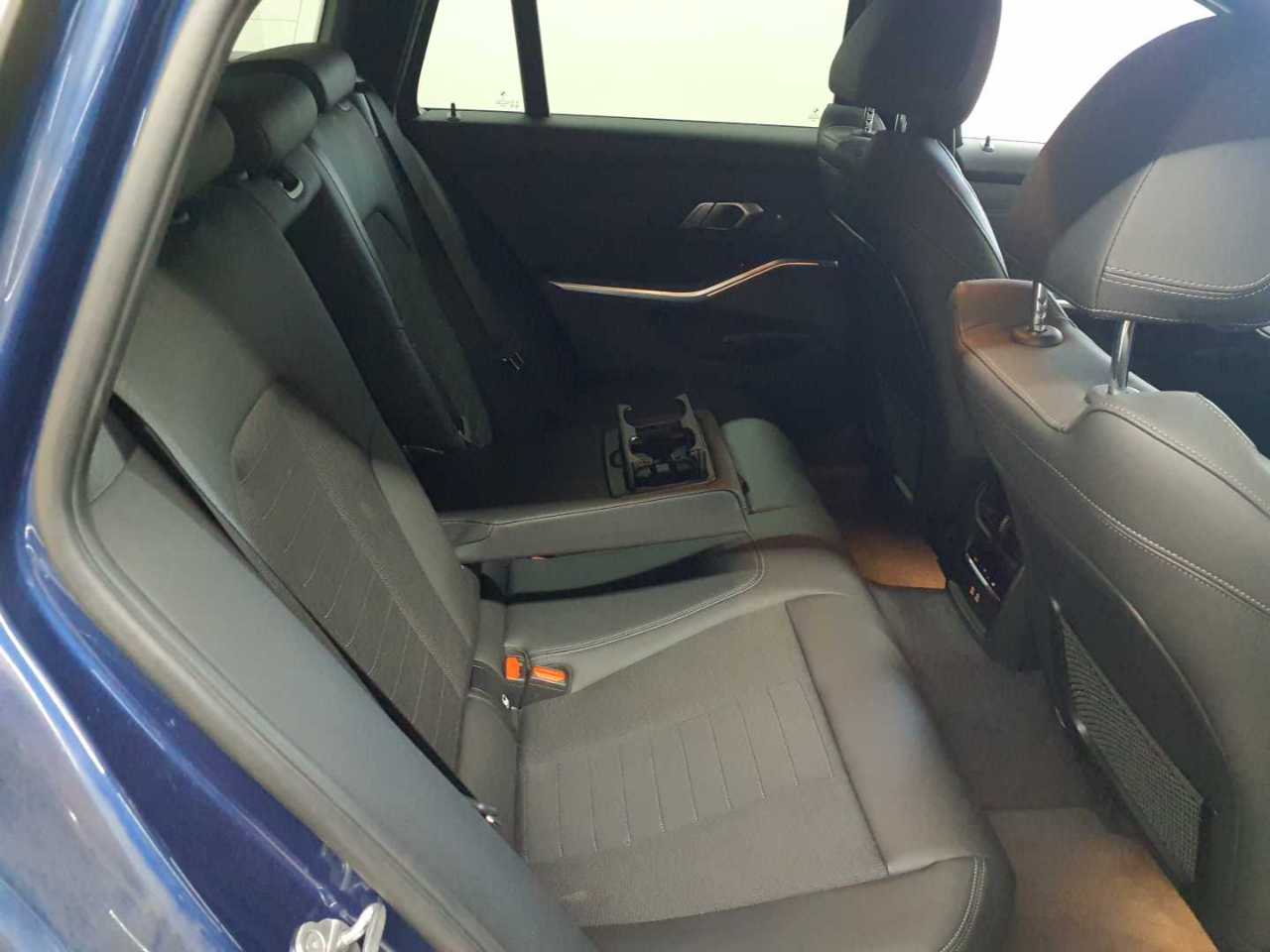 BMW 320d Touring Aut. 13
