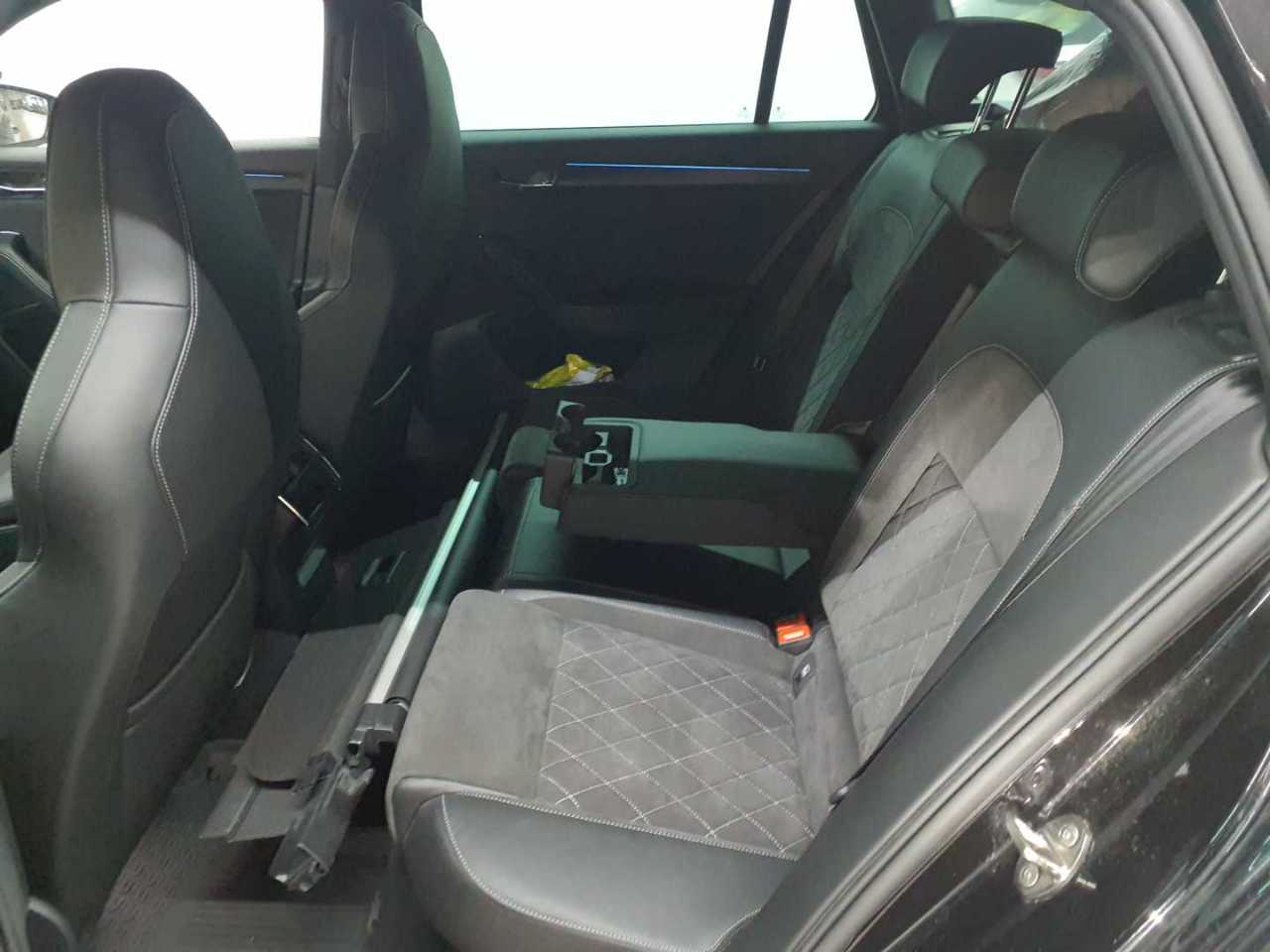 Skoda Superb Combi 1.4 TSI iV DSG Sportline 14