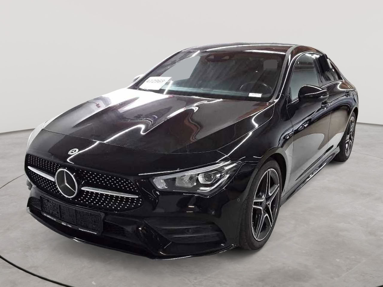 Mercedes-Benz CLA 250 7G-DCT AMG Line 2