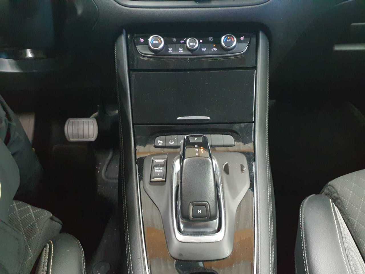 Opel Grandland 1.5 D Automatik Business Elegance 10