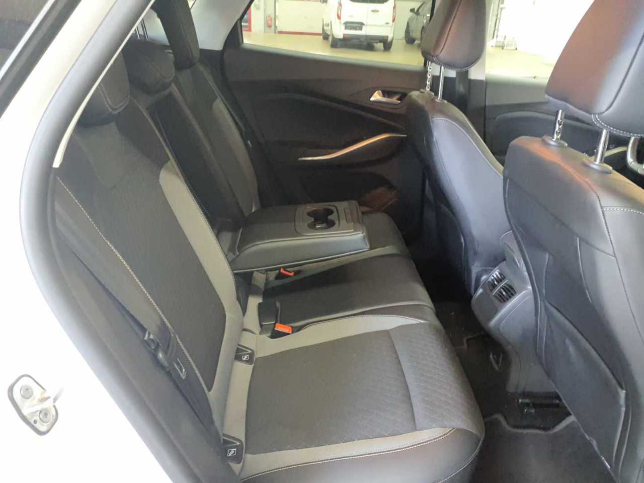 Opel Grandland 1.5 D Automatik Business Elegance 13