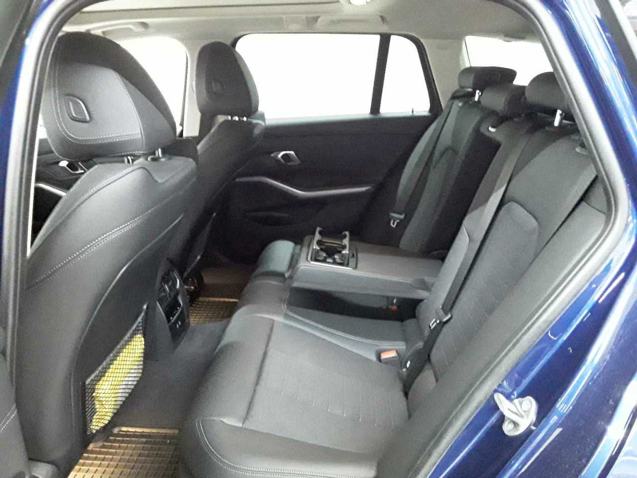Bmw 318d Touring Aut. 13