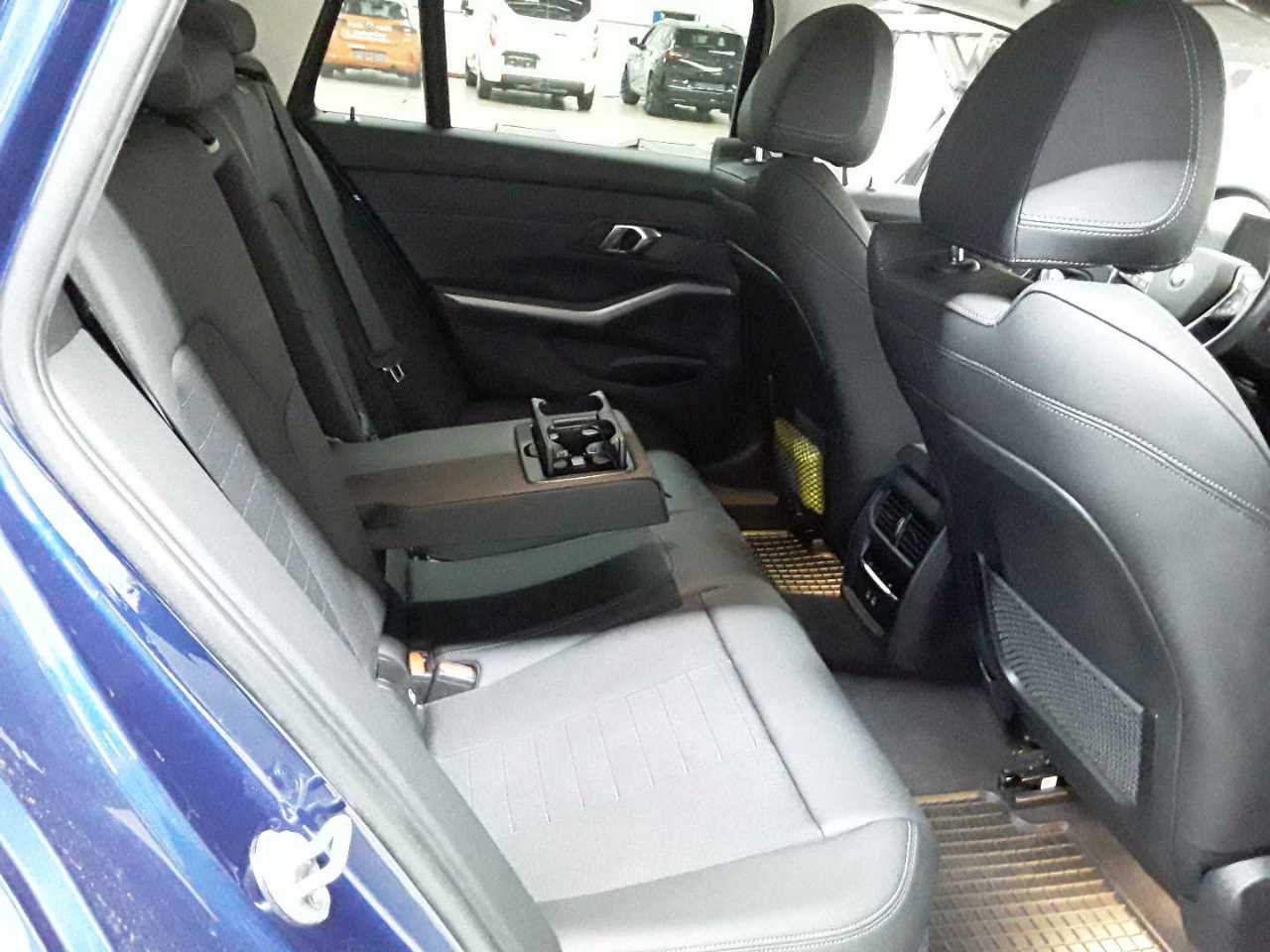 Bmw 318d Touring Aut. 14