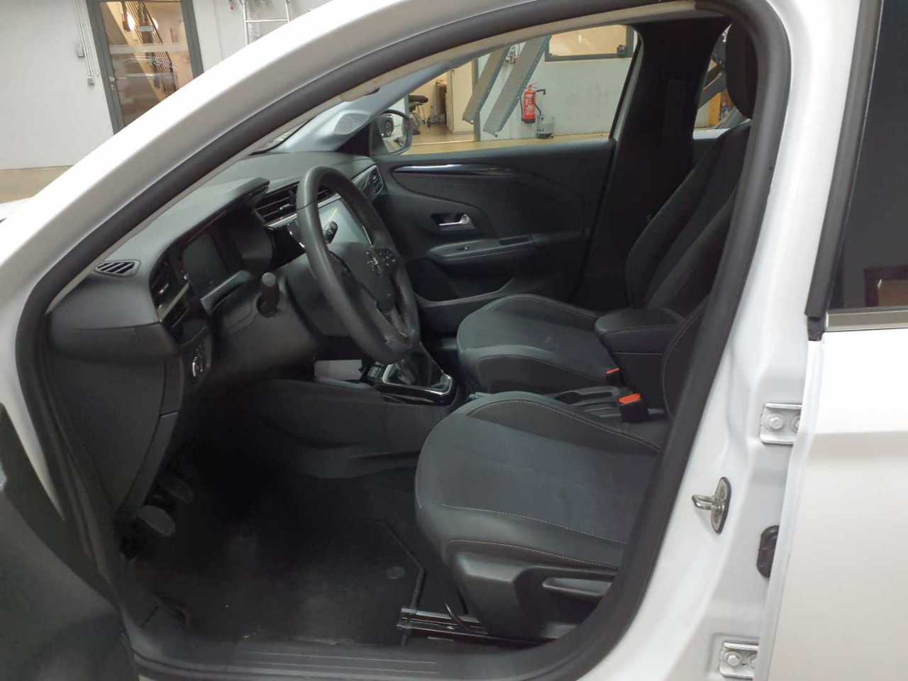 Opel Corsa 1.2 Start/Stop Elegance 7