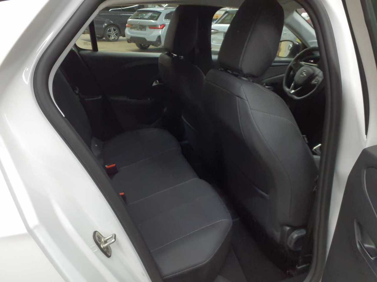 Opel Corsa 1.2 Start/Stop Elegance 14