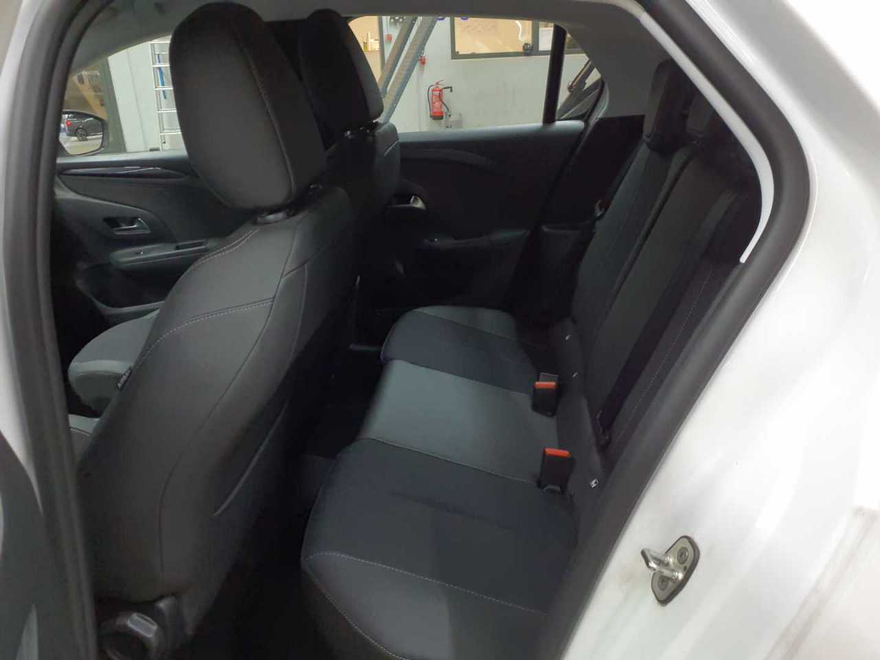 Opel Corsa 1.2 Start/Stop Elegance 13