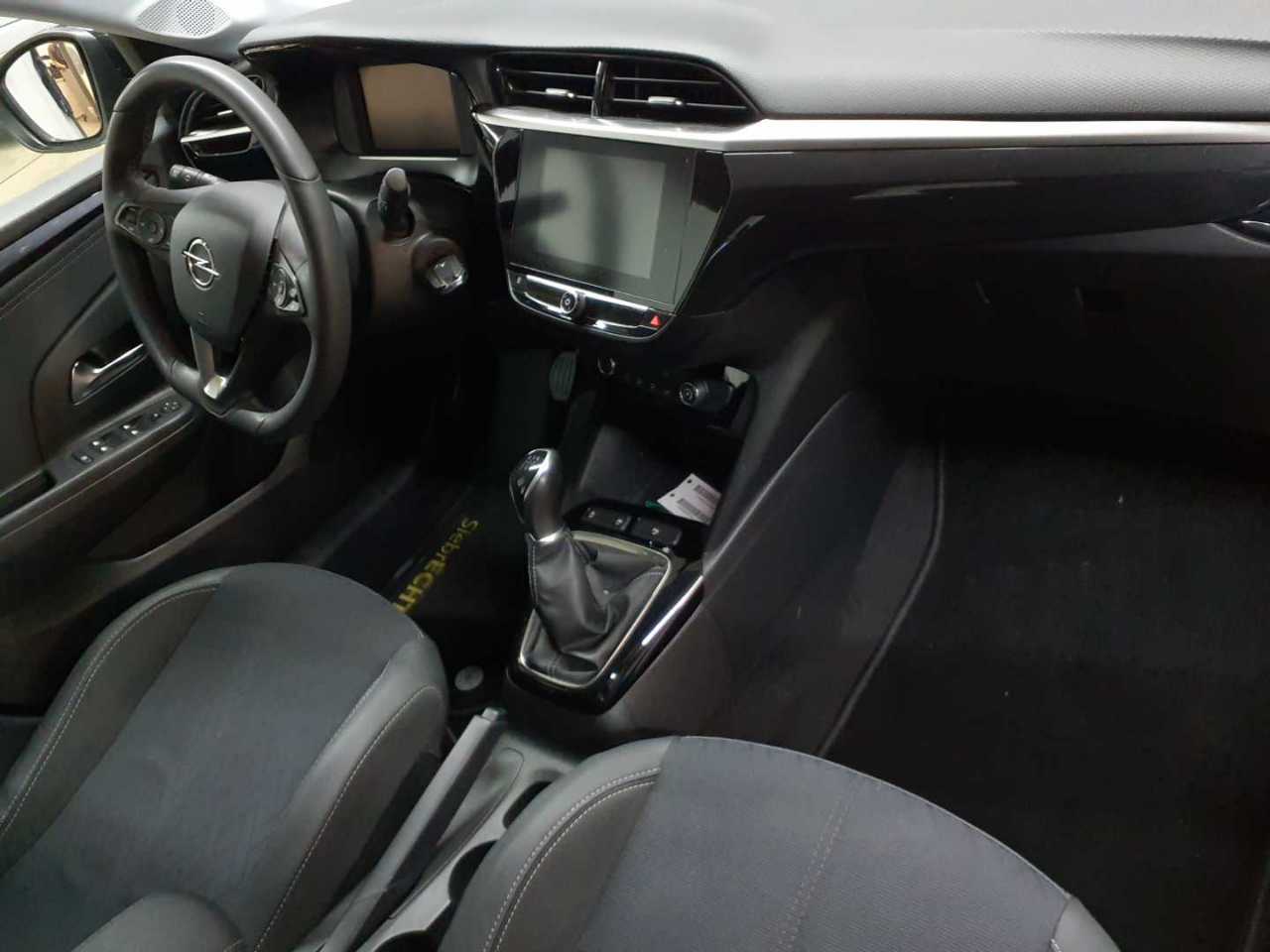 Opel Corsa 1.2 Start/Stop Elegance 9