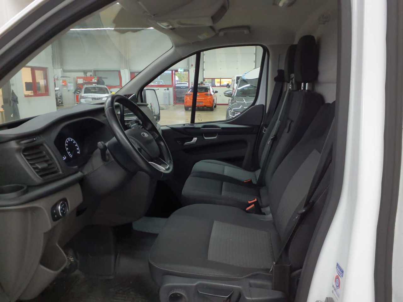 Ford Transit Custom 300 L2H1 LKW VA Trend 7