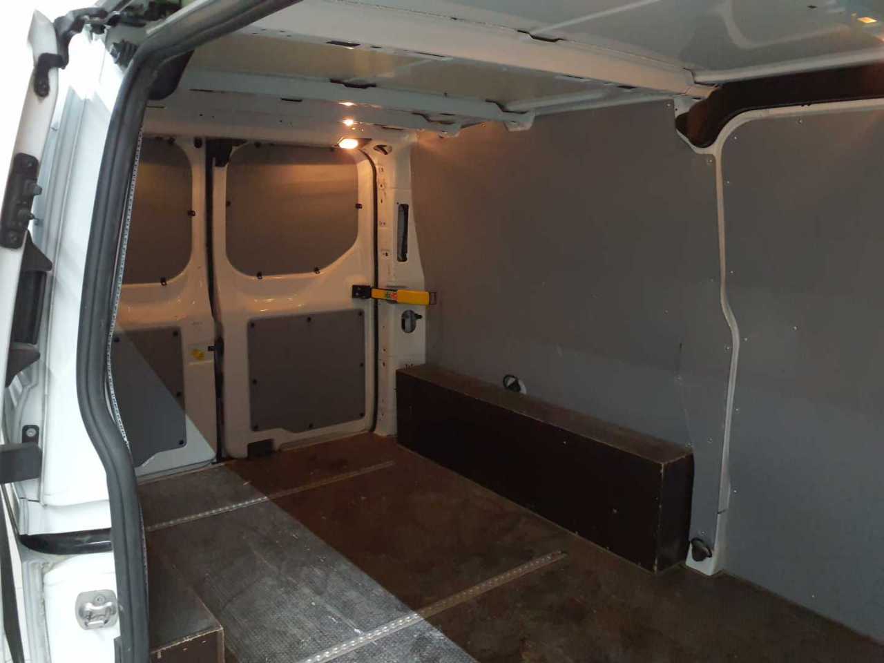 Ford Transit Custom 300 L2H1 LKW VA Trend 14
