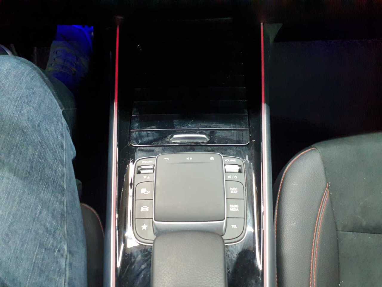 Mercedes-Benz GLB 220 d 8G-DCT AMG Line 10