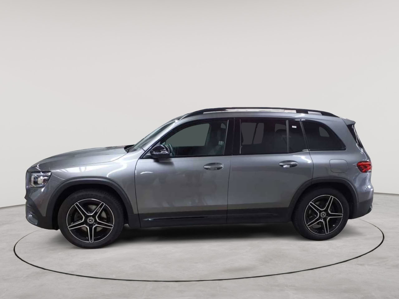 Mercedes-Benz GLB 220 d 8G-DCT AMG Line 6