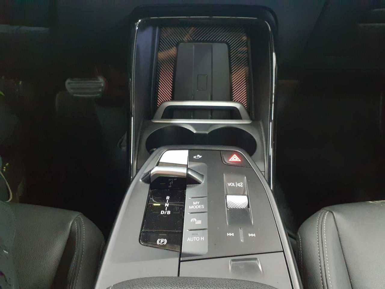 Bmw iX1 xDrive30 10