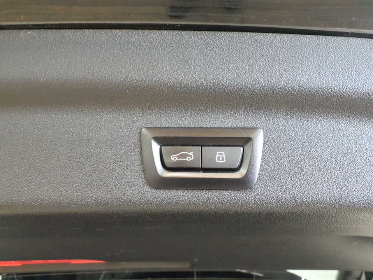 Bmw iX1 xDrive30 18