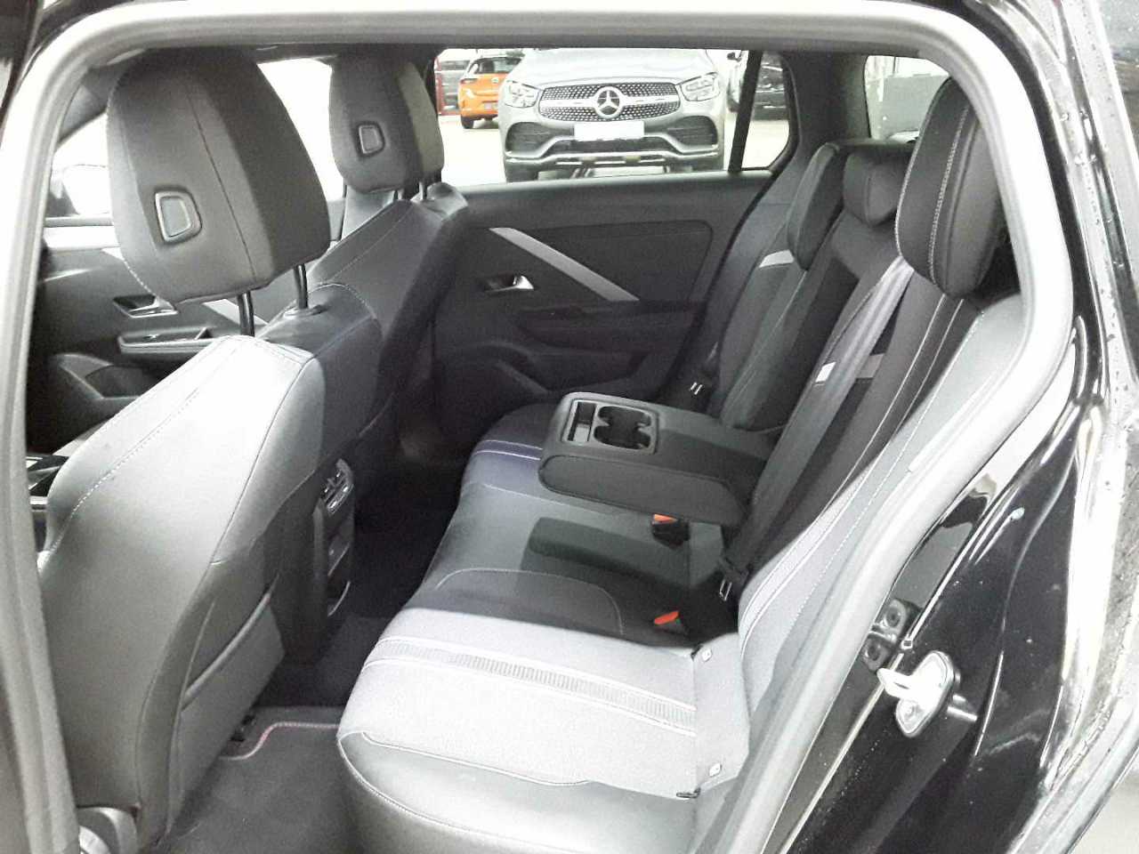 Opel Astra Sports Tourer 1.2 Turbo Automatik GS 13