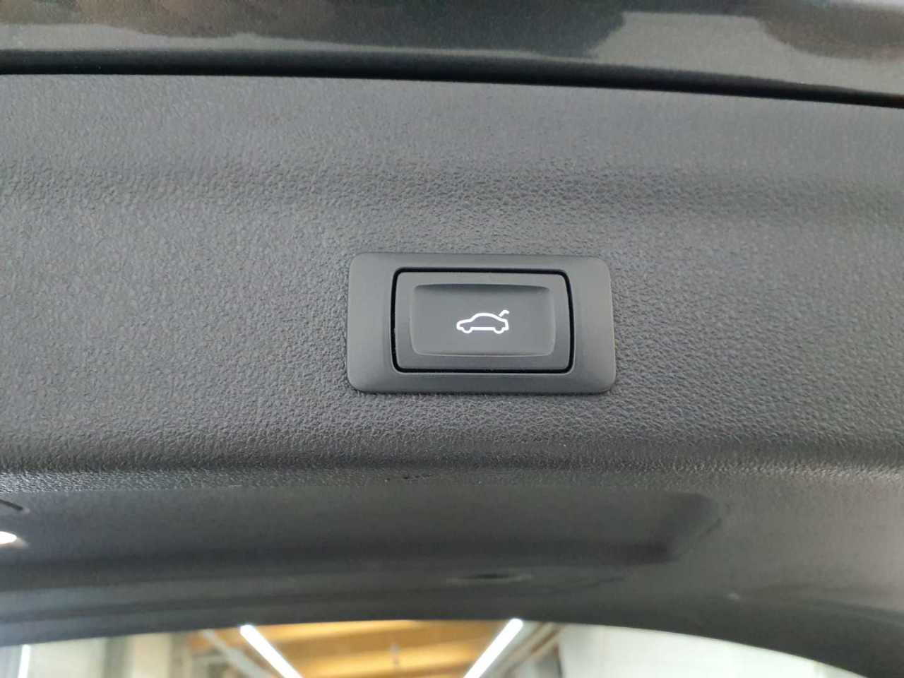Audi A6 Avant 55 TFSI e quattro S tronic sport 16