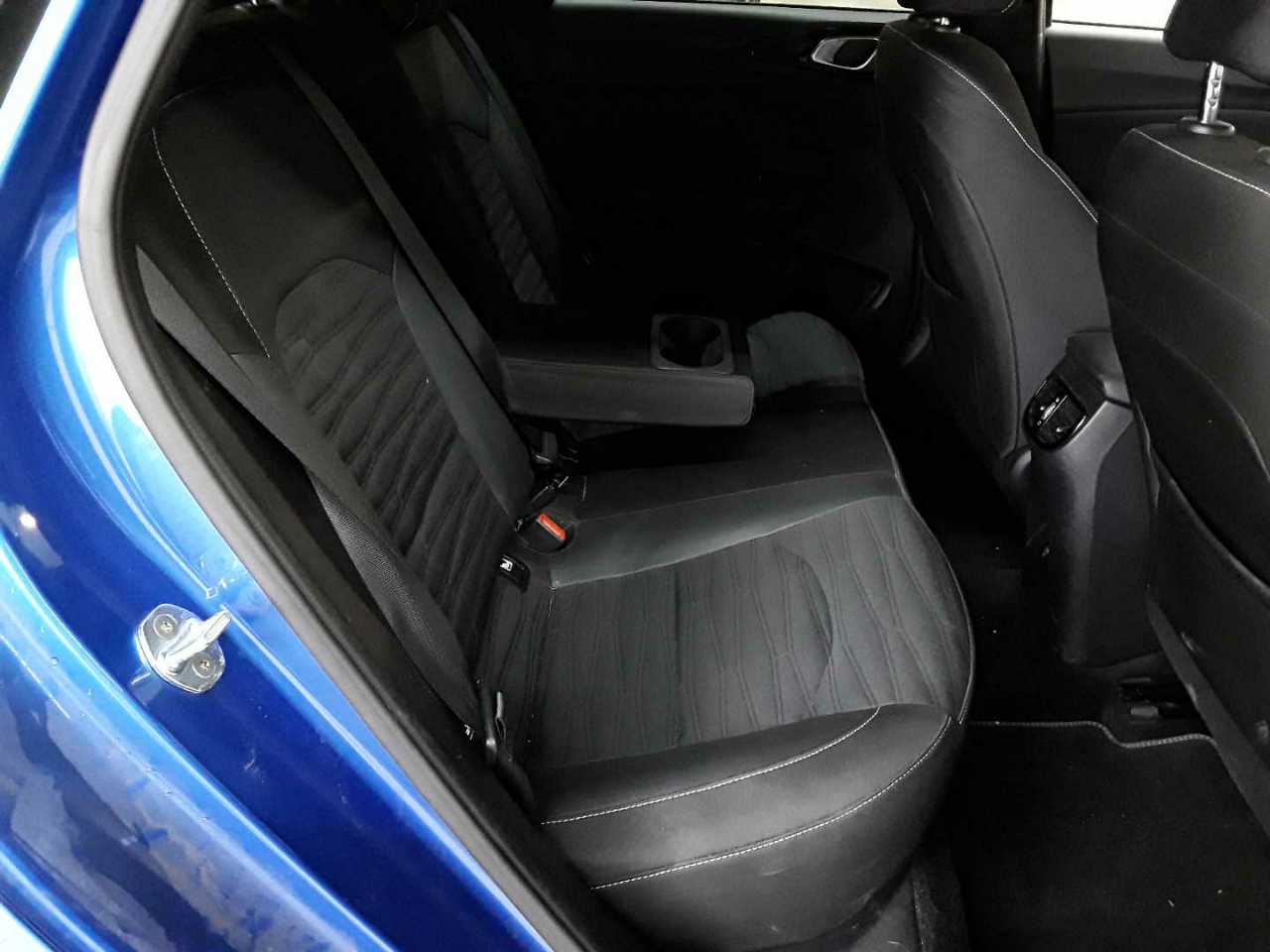 Kia Ceed 1.6 CRDi (48V Mild-Hybrid) DCT7 GT Line 14