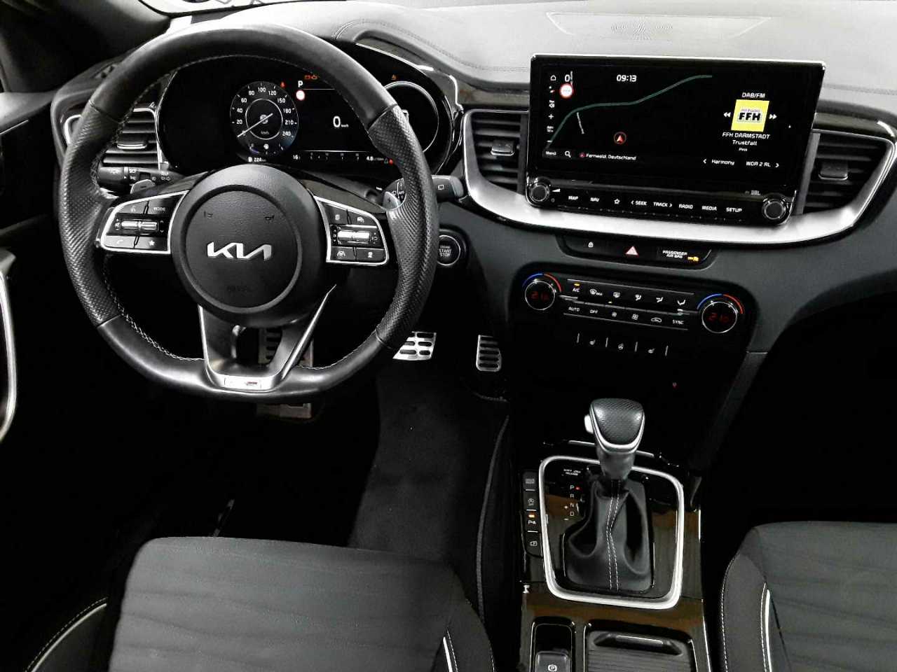 Kia Ceed 1.6 CRDi (48V Mild-Hybrid) DCT7 GT Line 10