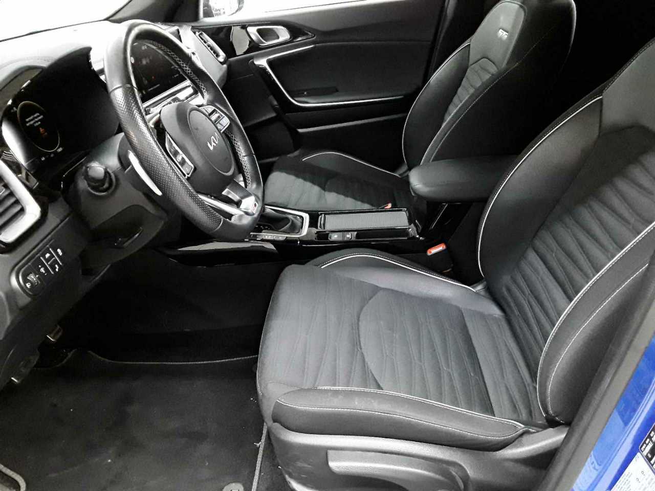 Kia Ceed 1.6 CRDi (48V Mild-Hybrid) DCT7 GT Line 7
