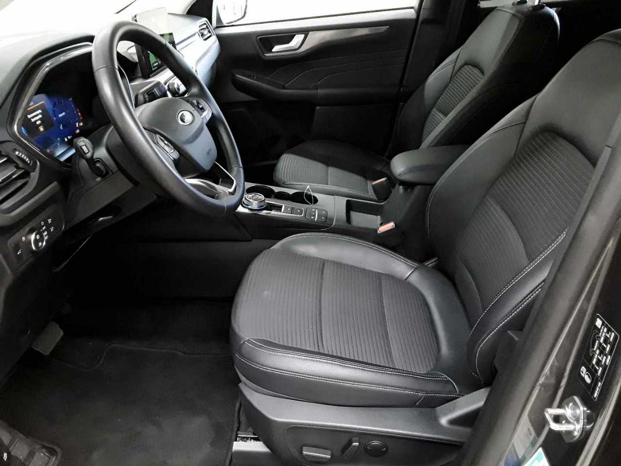 Ford Kuga 2.0 EcoBlue Aut. TITANIUM X 7