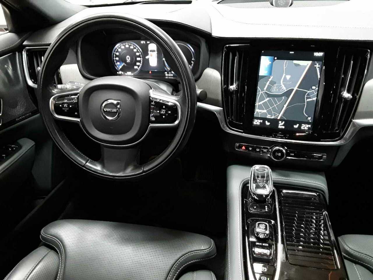Volvo S90 T8 Recharge AWD Geartronic Inscription 10