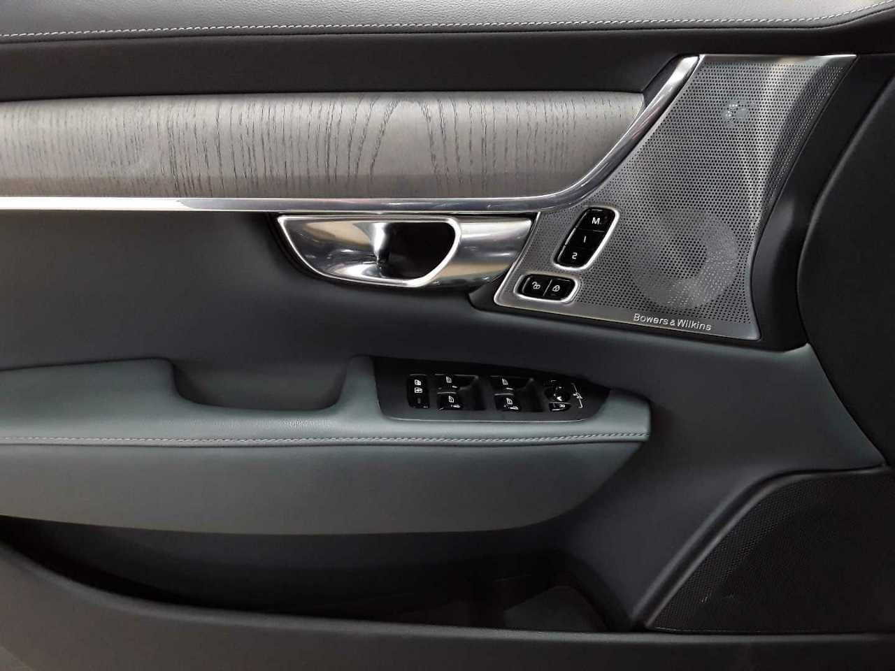 Volvo S90 T8 Recharge AWD Geartronic Inscription 16