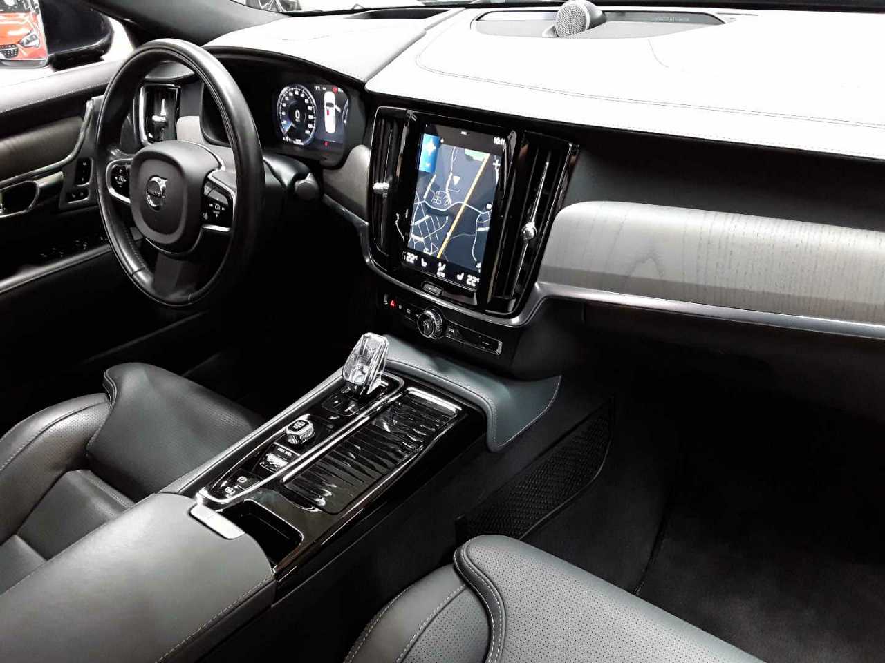 Volvo S90 T8 Recharge AWD Geartronic Inscription 9