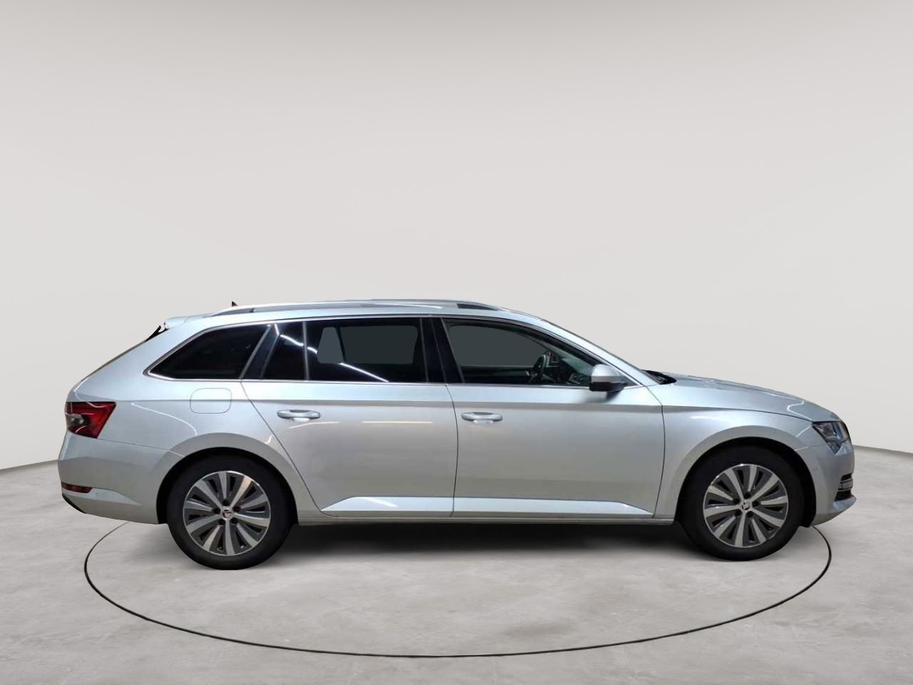 Skoda Superb Combi 2.0 TDI DSG Style 3