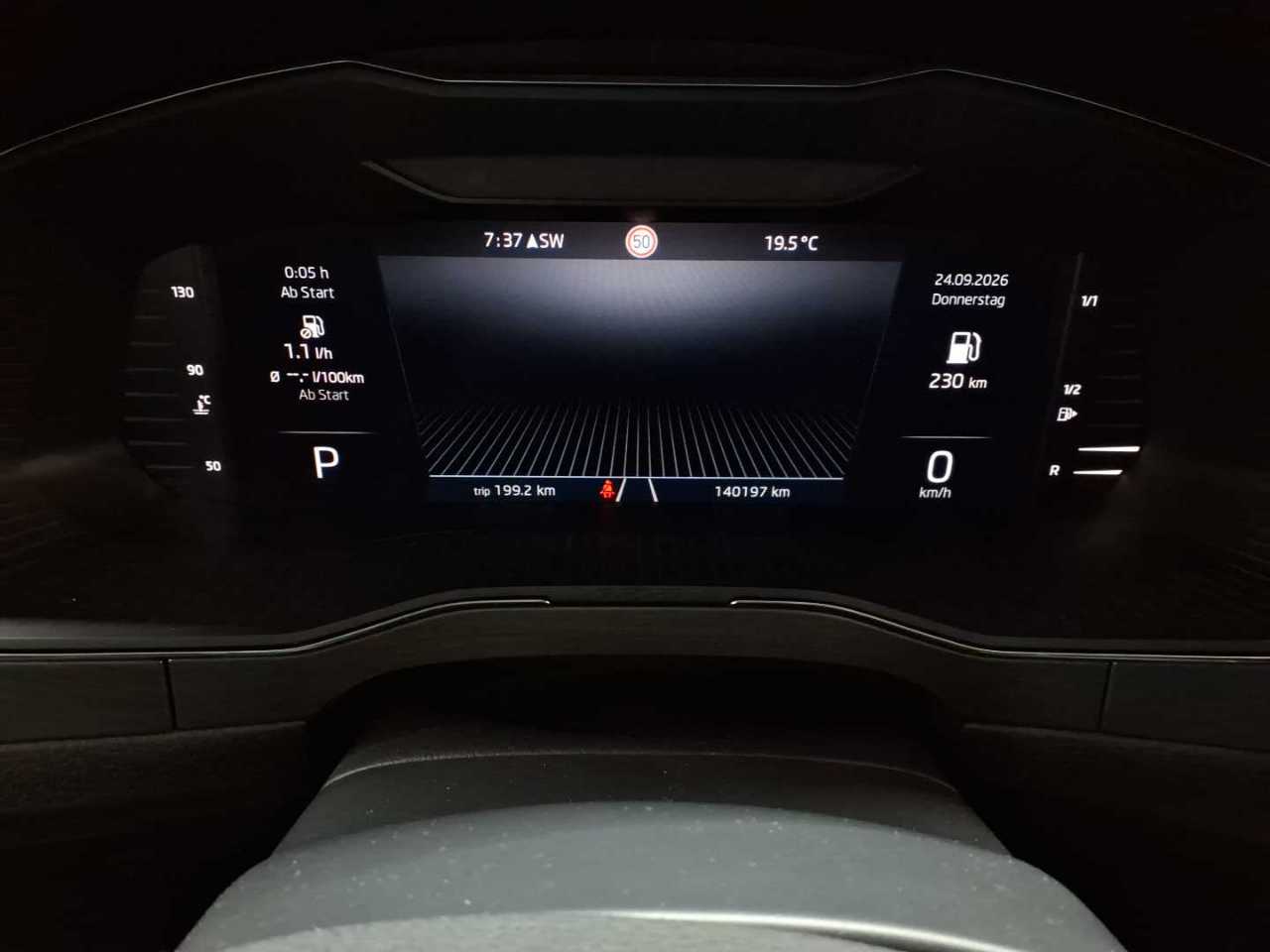 Skoda Superb Combi 2.0 TDI DSG Style 11