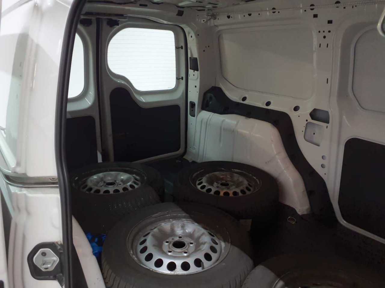 Vw Caddy Cargo 2.0 TDI BMT Maxi 14