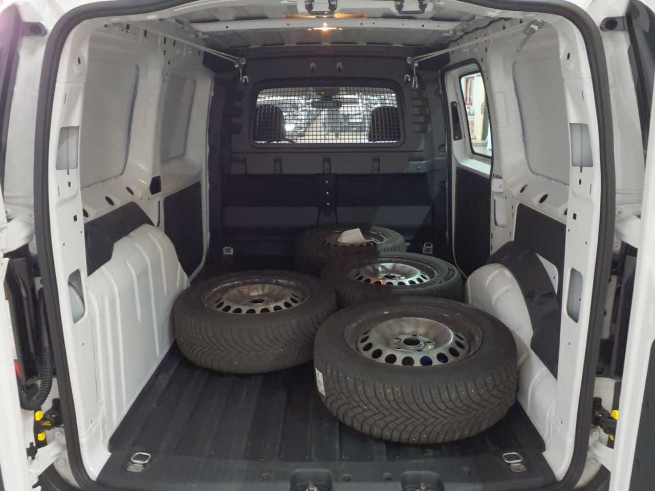 Vw Caddy Cargo 2.0 TDI BMT Maxi 15