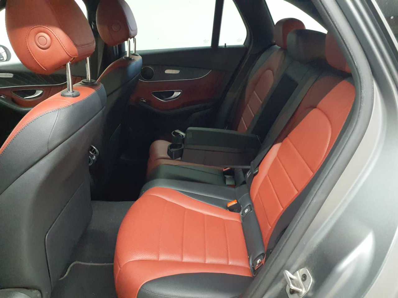 Mercedes-Benz GLC 220 d 4Matic 9G-TRONIC AMG Line 14