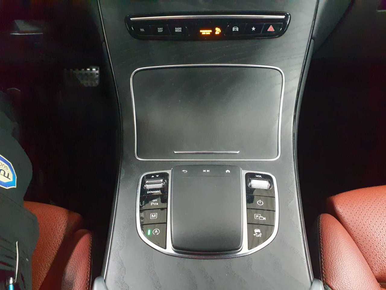 Mercedes-Benz GLC 220 d 4Matic 9G-TRONIC AMG Line 10