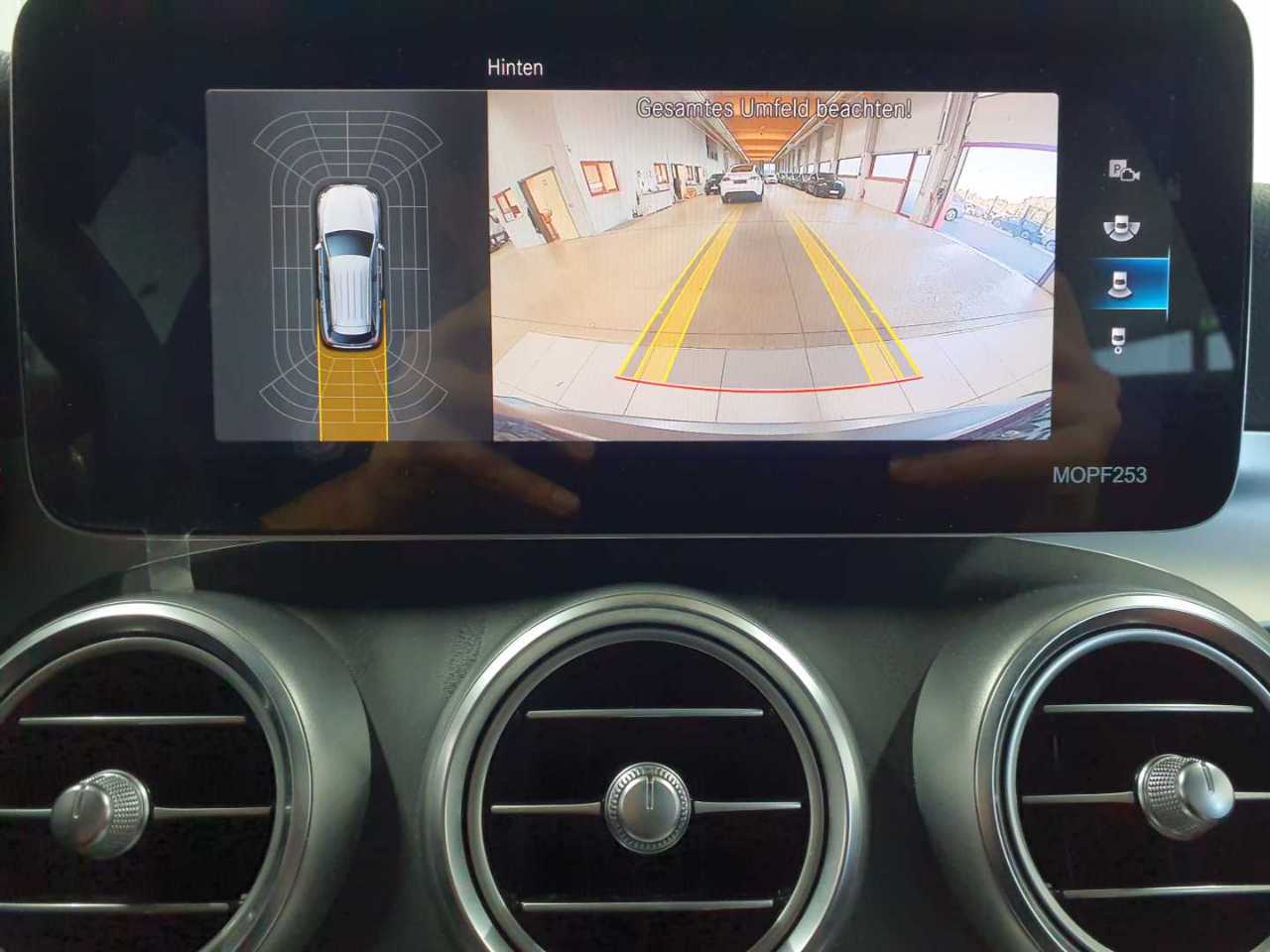Mercedes-Benz GLC 220 d 4Matic 9G-TRONIC AMG Line 16