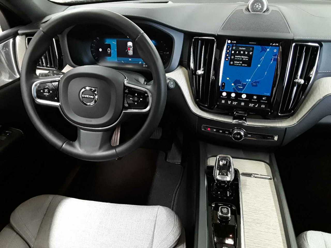 Volvo XC60 T8 AWD Recharge Ultimate Dark 10