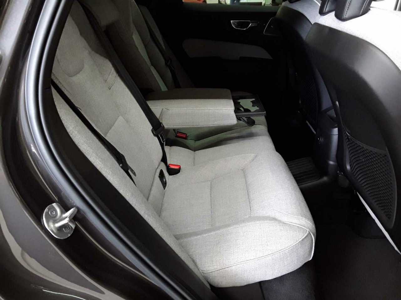 Volvo XC60 T8 AWD Recharge Ultimate Dark 14