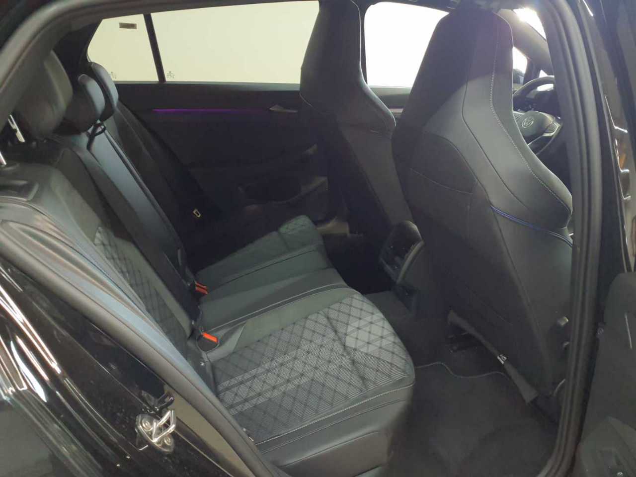 Vw Golf 1.5 TSI OPF R-Line 14