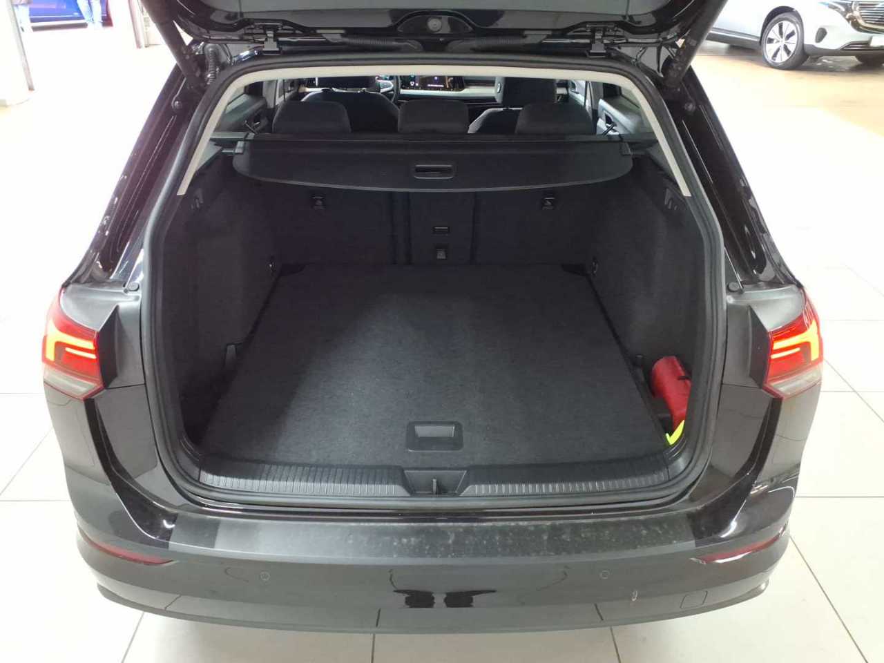 Volkswagen Golf Variant 2.0 TDI SCR DSG Life 15