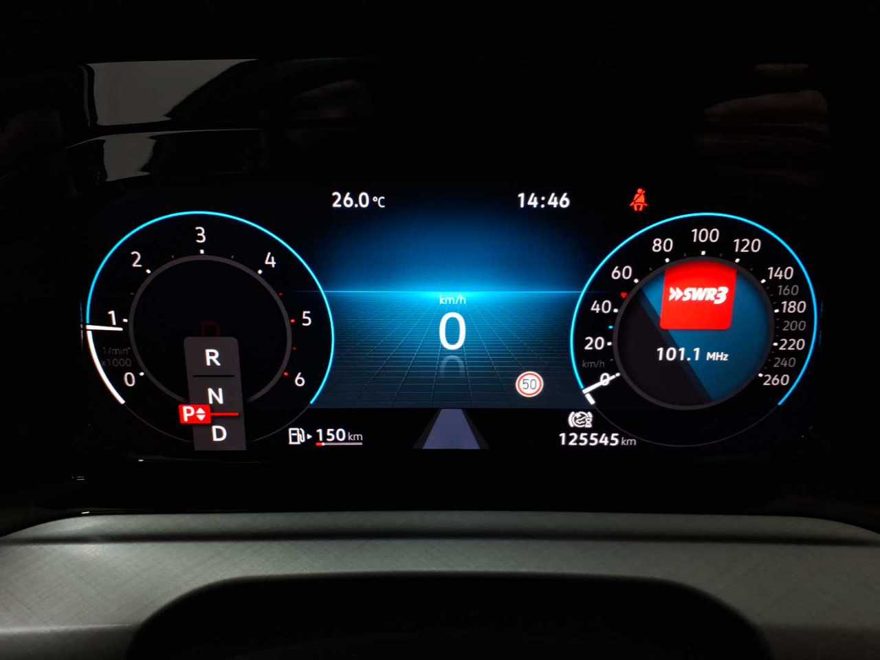 Volkswagen Golf Variant 2.0 TDI SCR DSG Life 11