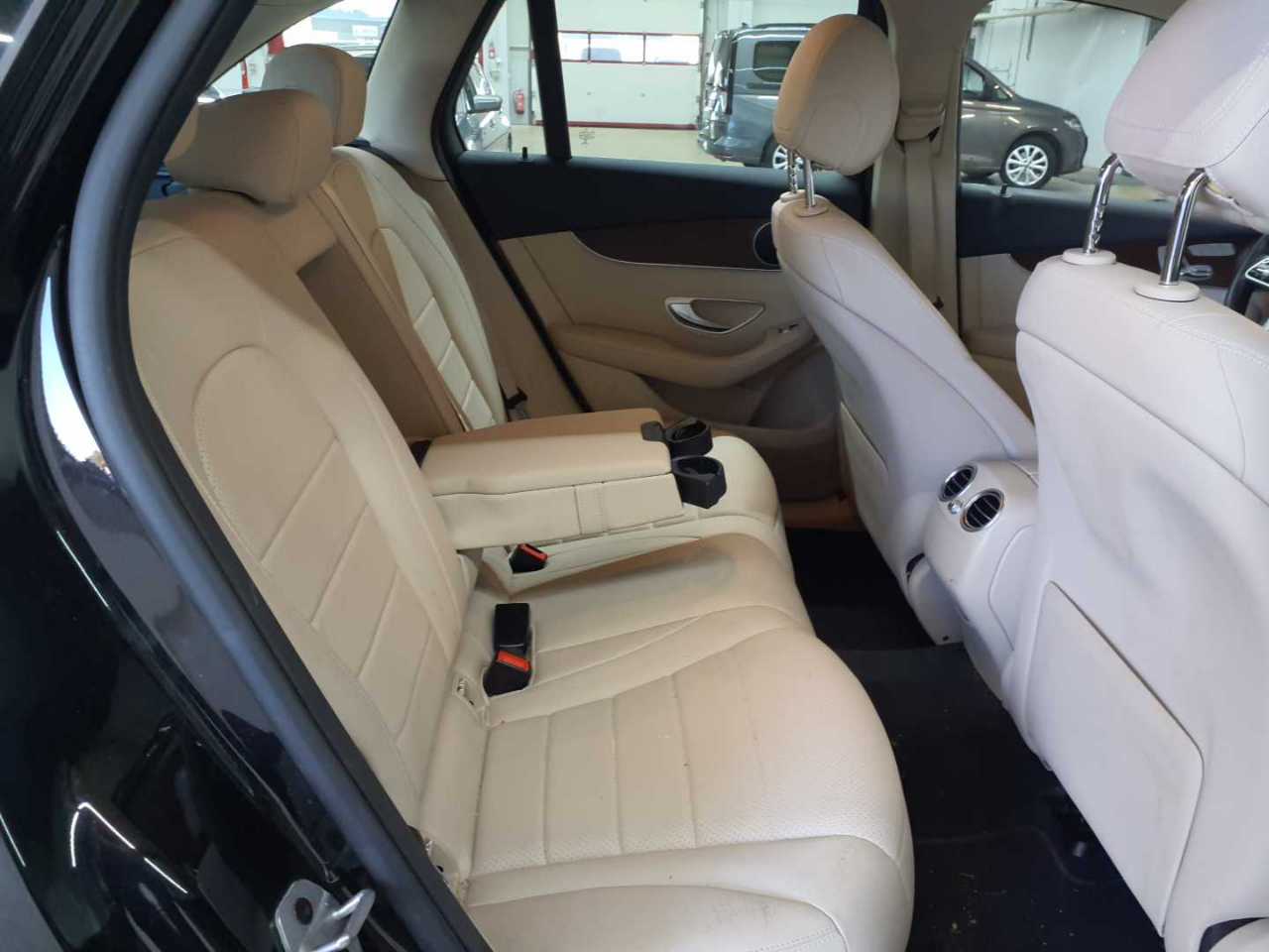 Mercedes-Benz GLC 300 de 4Matic 9G-TRONIC 13