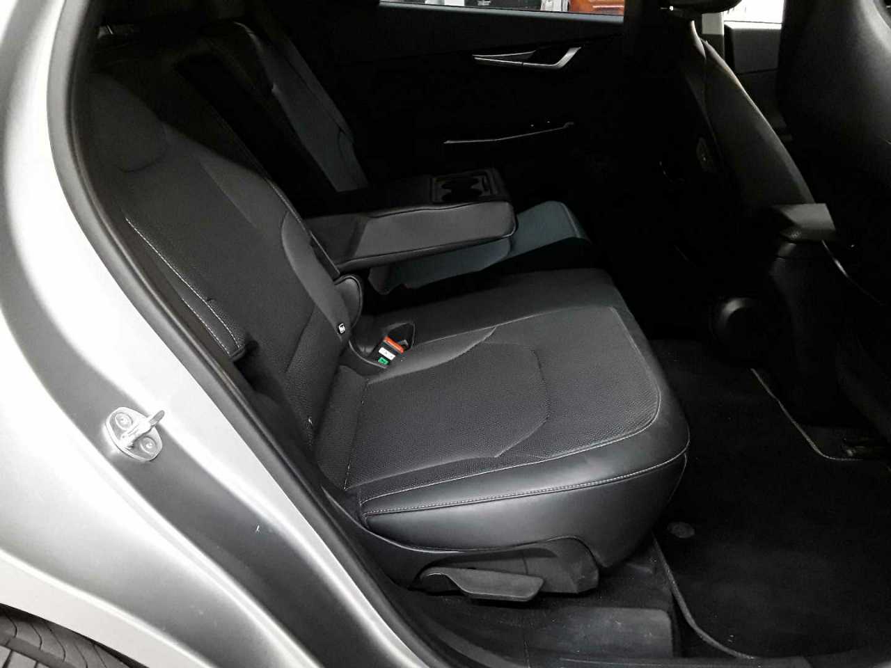 Kia EV6 77,4-kWh 14