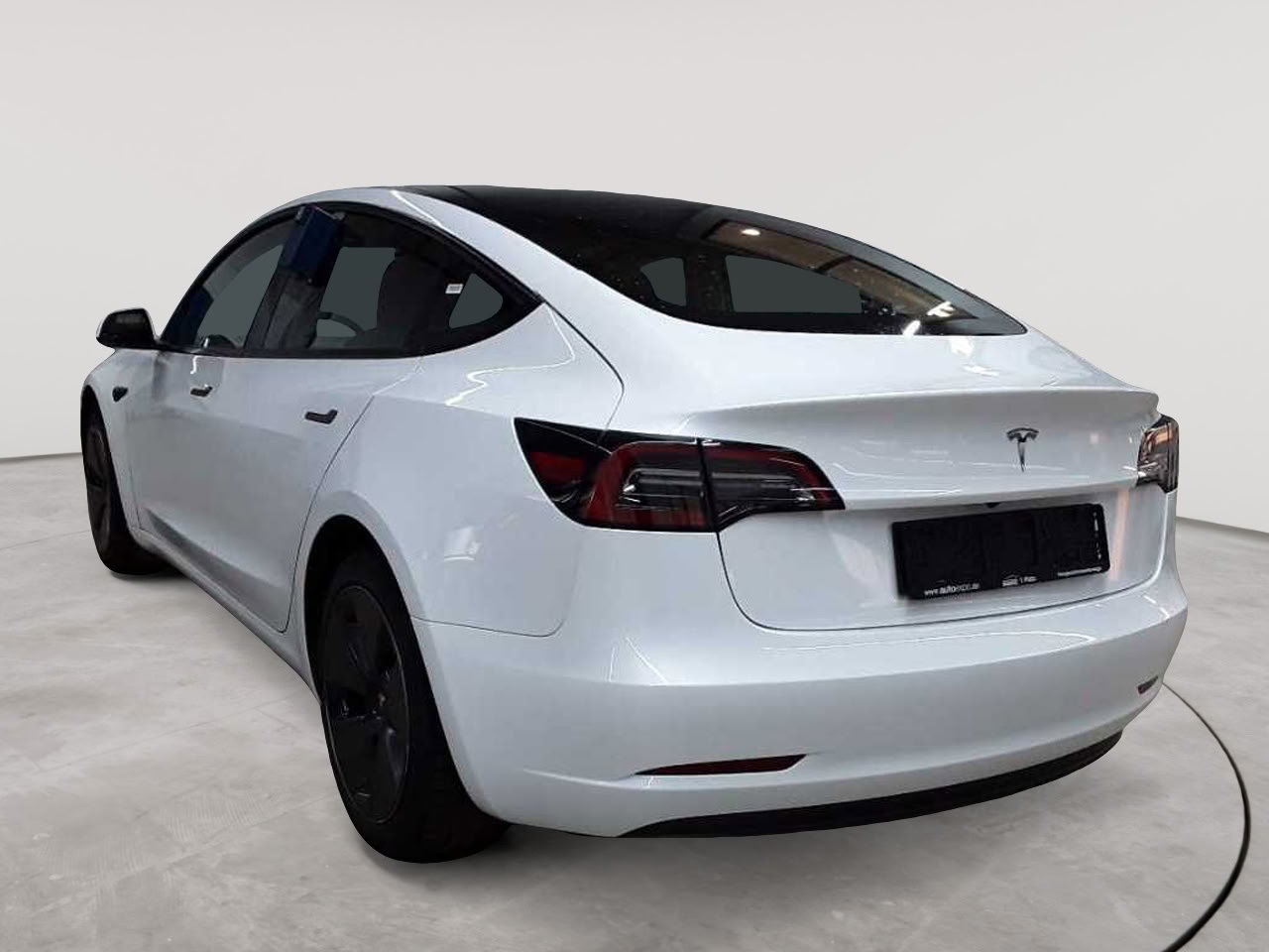 Tesla Model 3 RWD Hinterradantrieb 5