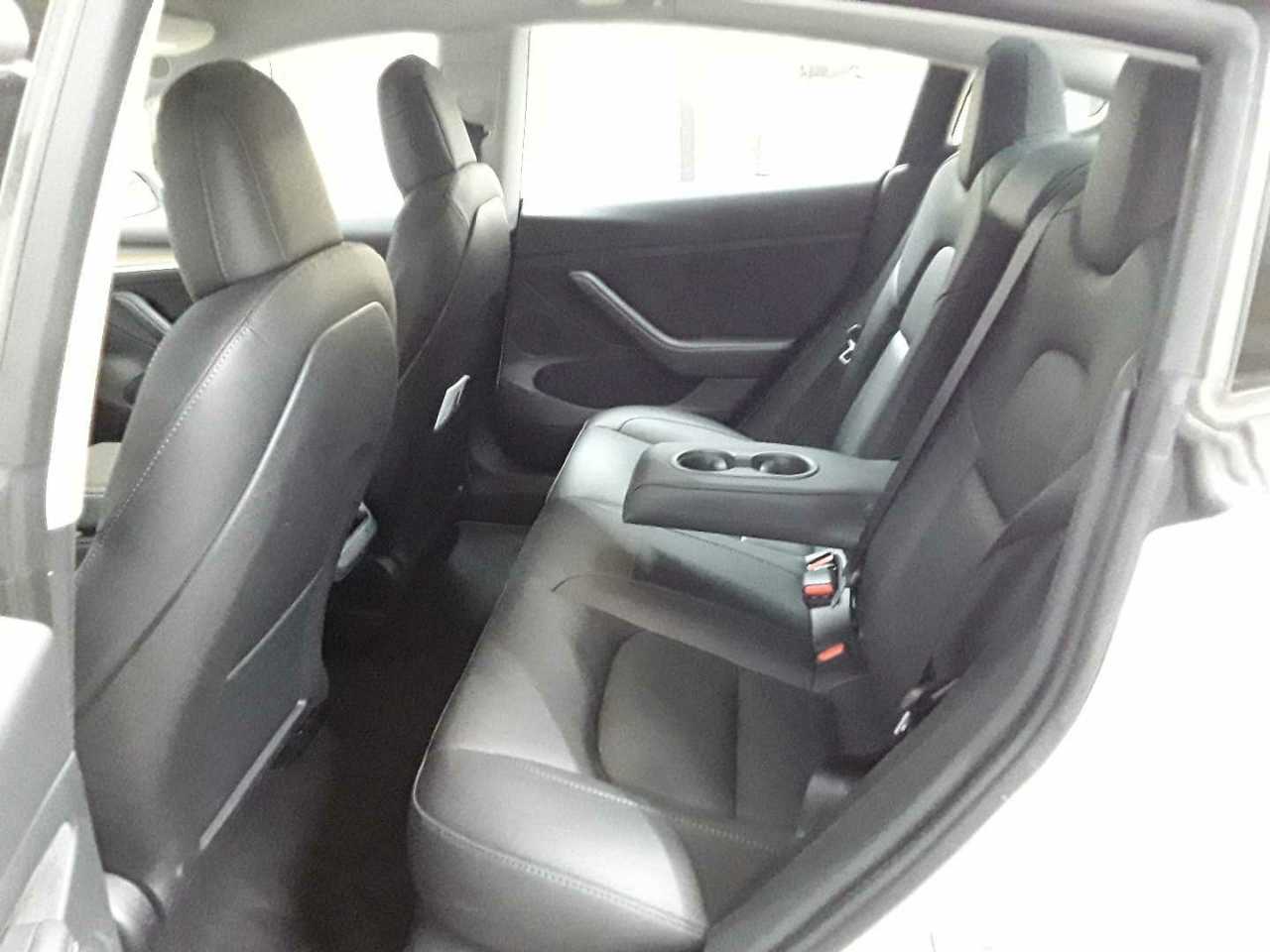 Tesla Model 3 RWD Hinterradantrieb 13