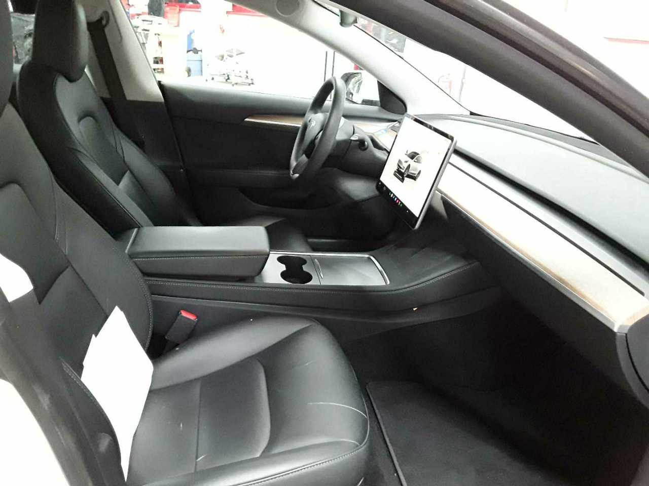 Tesla Model 3 RWD Hinterradantrieb 8