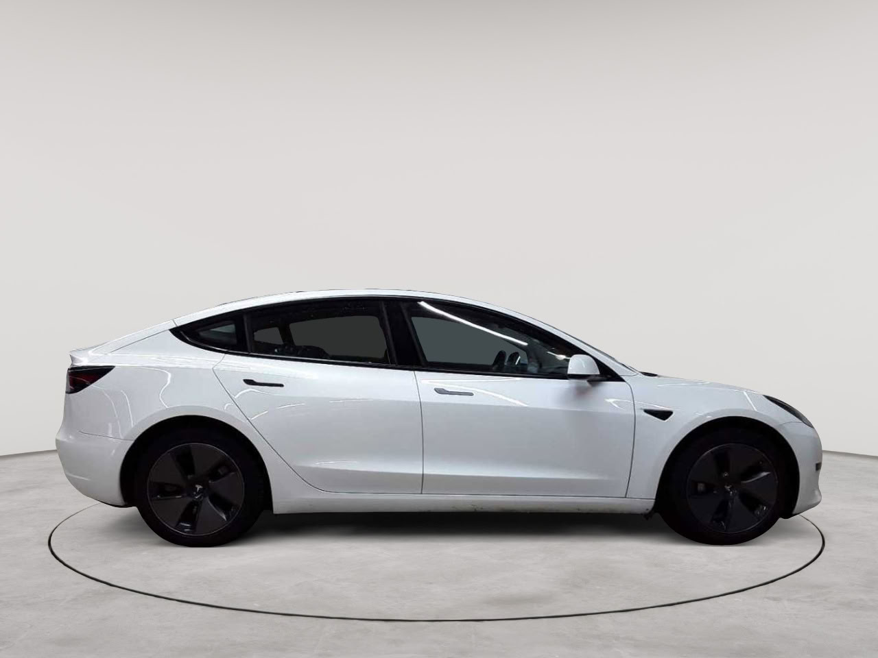 Tesla Model 3 RWD Hinterradantrieb 3